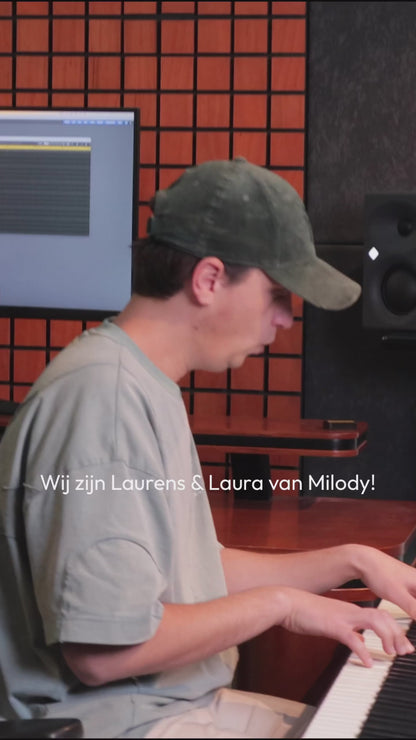Samen zingen, zij aan zij - Vrolijk liedje met naam van de baby